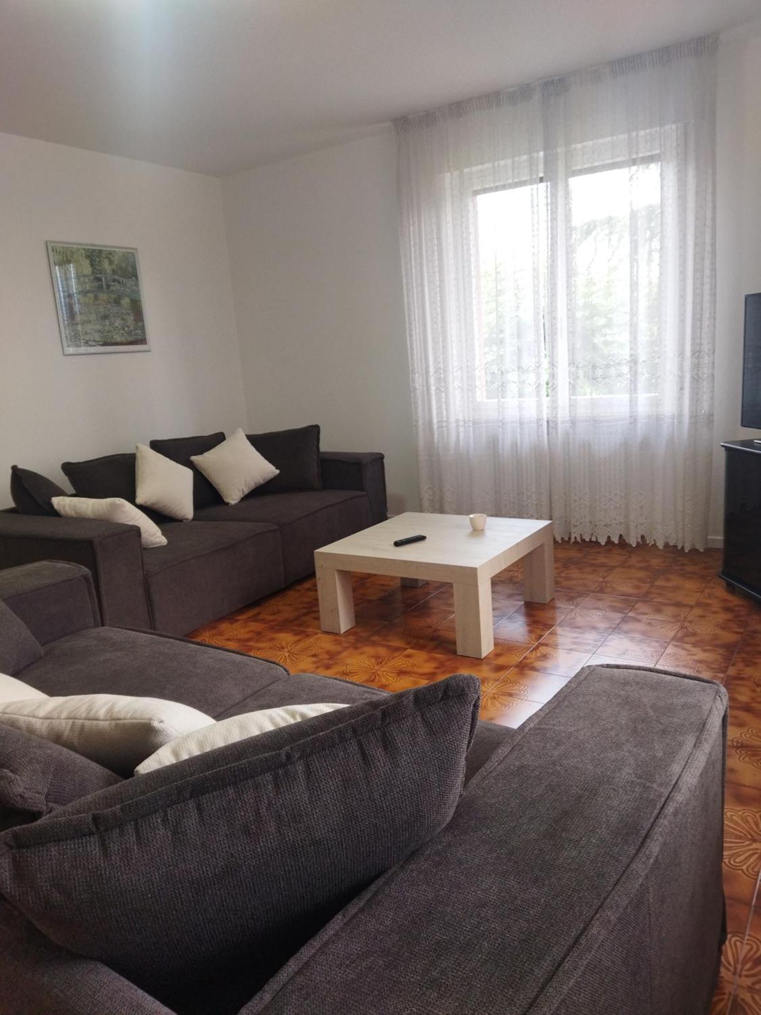 Rose Garden House Wi-Fi Appartement Riva del Garda Buitenkant foto