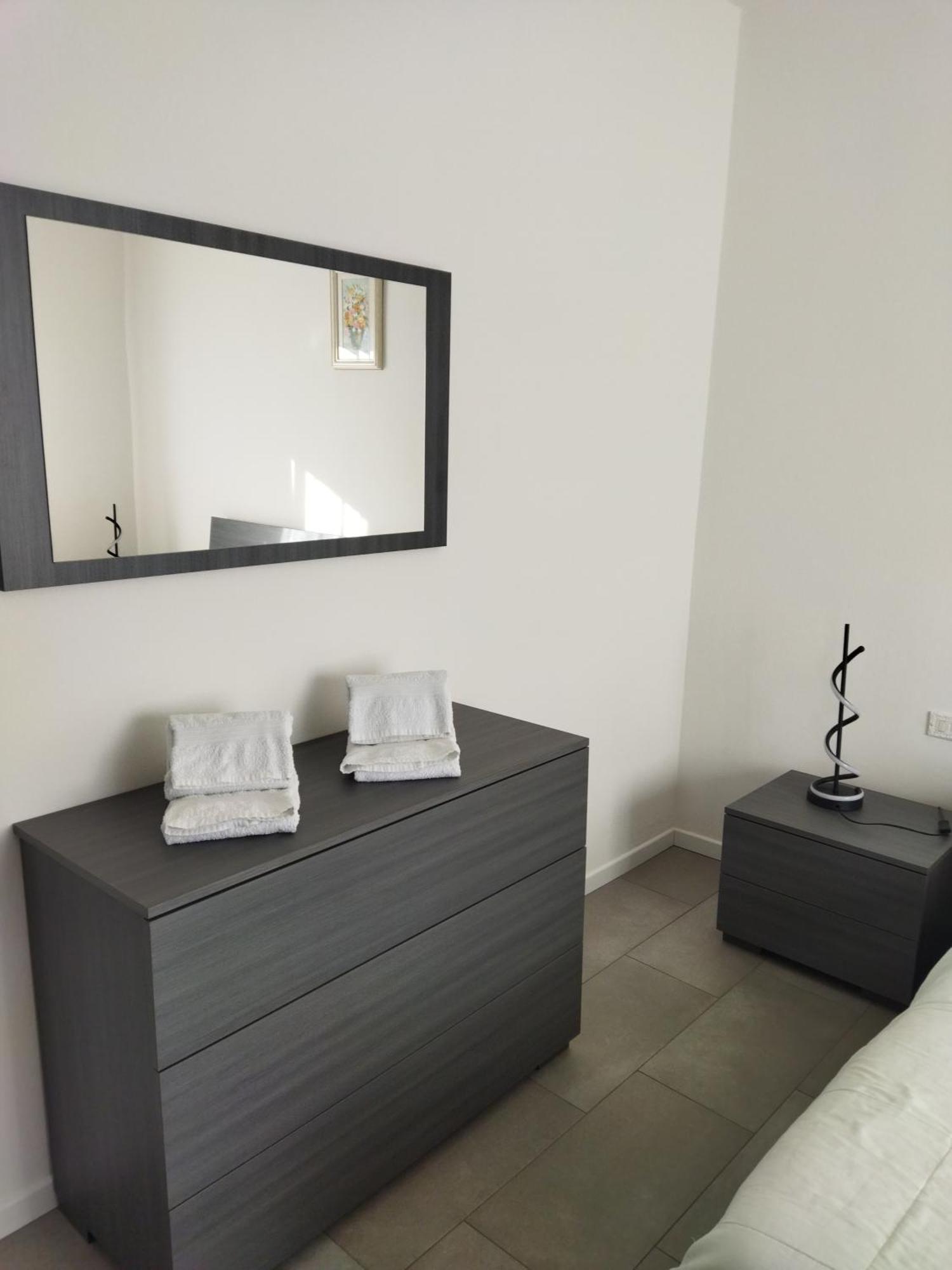 Rose Garden House Wi-Fi Appartement Riva del Garda Buitenkant foto
