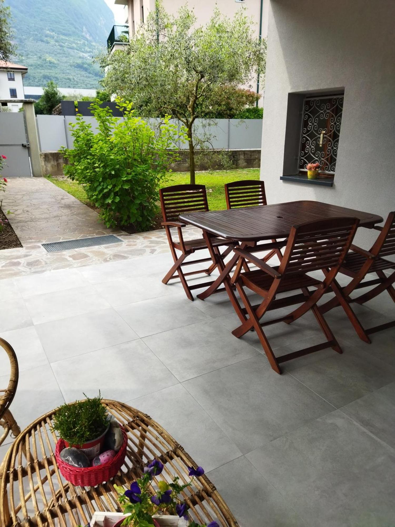Rose Garden House Wi-Fi Appartement Riva del Garda Buitenkant foto